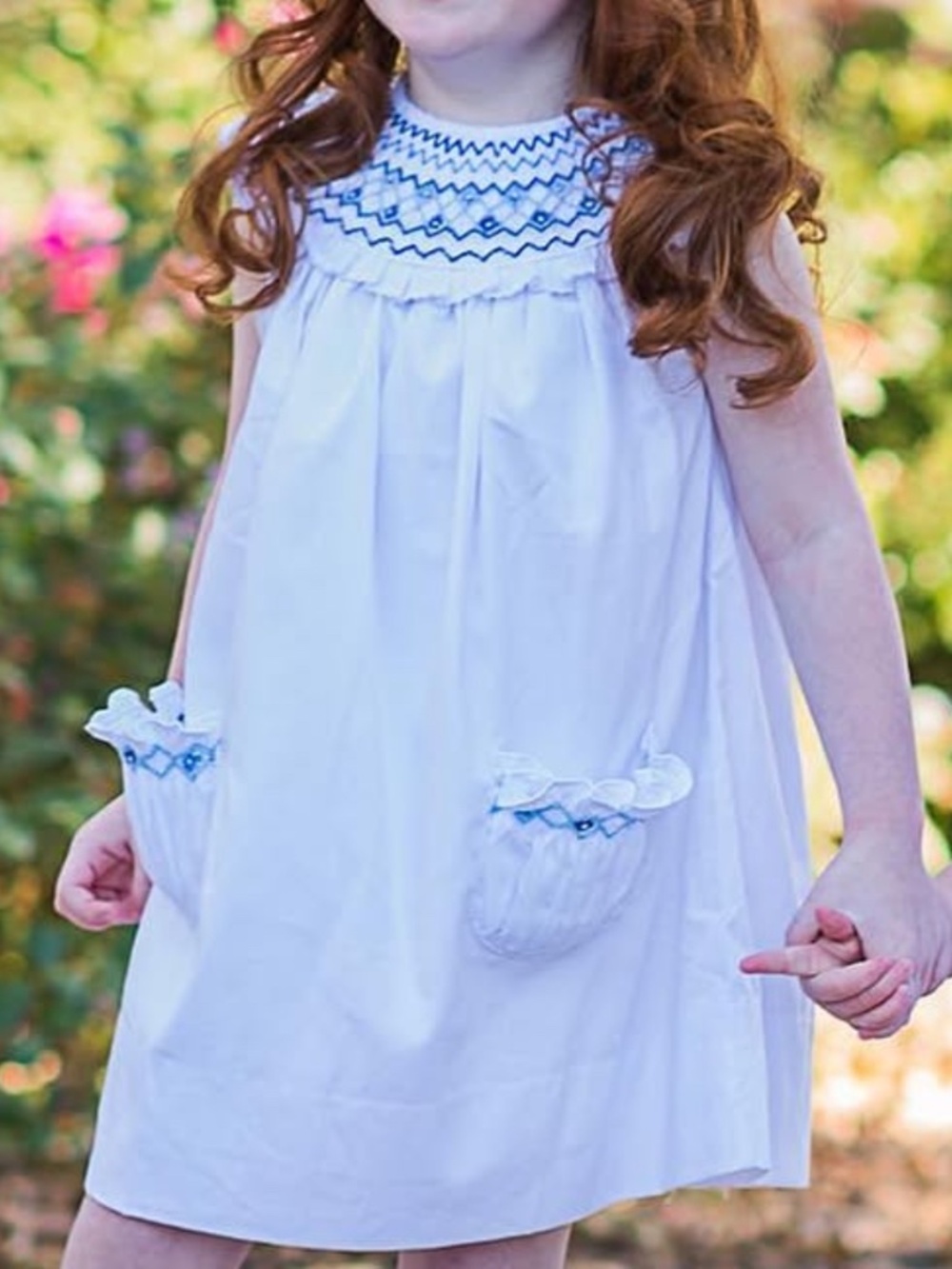 🌊☀️Smockingbird White & Blue Smocked Dress (4y)☀️🌊